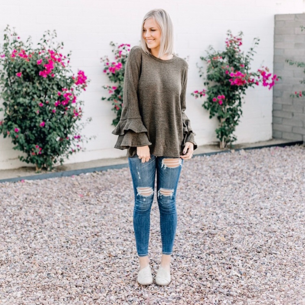 JODIFL large sweater with ruffle sleeves